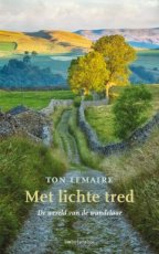 9789026367847 Lemaire, Ton - Met lichte tred